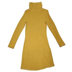 VESTIDO CORTO CON CUELLO